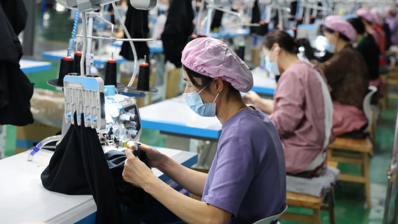 隨著美國關稅生效，中國工廠正在通過轉向國內或尋求新的海外市場維持經營