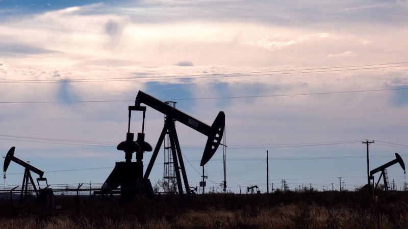OPEC+決定保持快步增產(chǎn)后，超級(jí)石油巨頭仍維持產(chǎn)量增長(zhǎng)計(jì)劃
